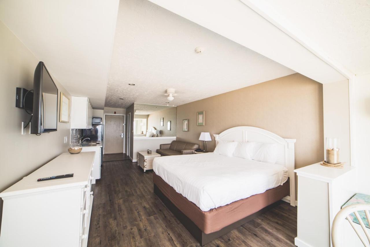 Surf Club Oceanfront Hotel Dewey Beach Exterior photo