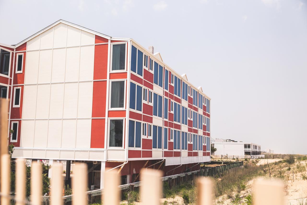 Surf Club Oceanfront Hotel Dewey Beach Exterior photo