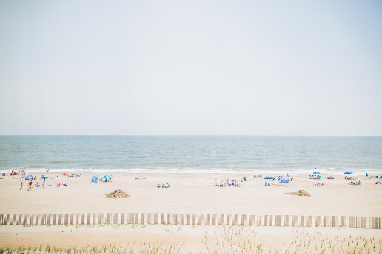 Surf Club Oceanfront Hotel Dewey Beach Exterior photo