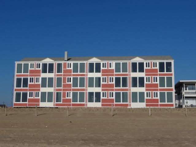Surf Club Oceanfront Hotel Dewey Beach Exterior photo