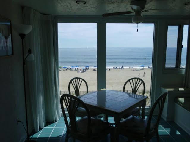 Surf Club Oceanfront Hotel Dewey Beach Exterior photo
